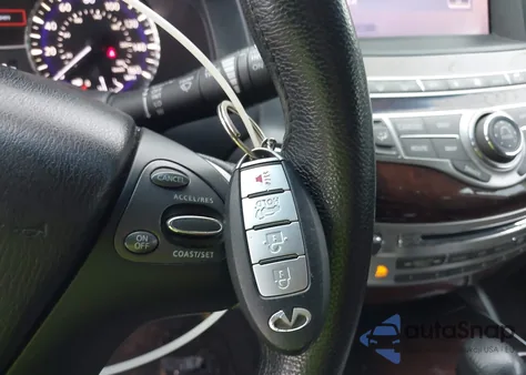 2013 Infiniti Jx35 z USA, uszkodzony, nr VIN 5N1AL0MMXDC315381